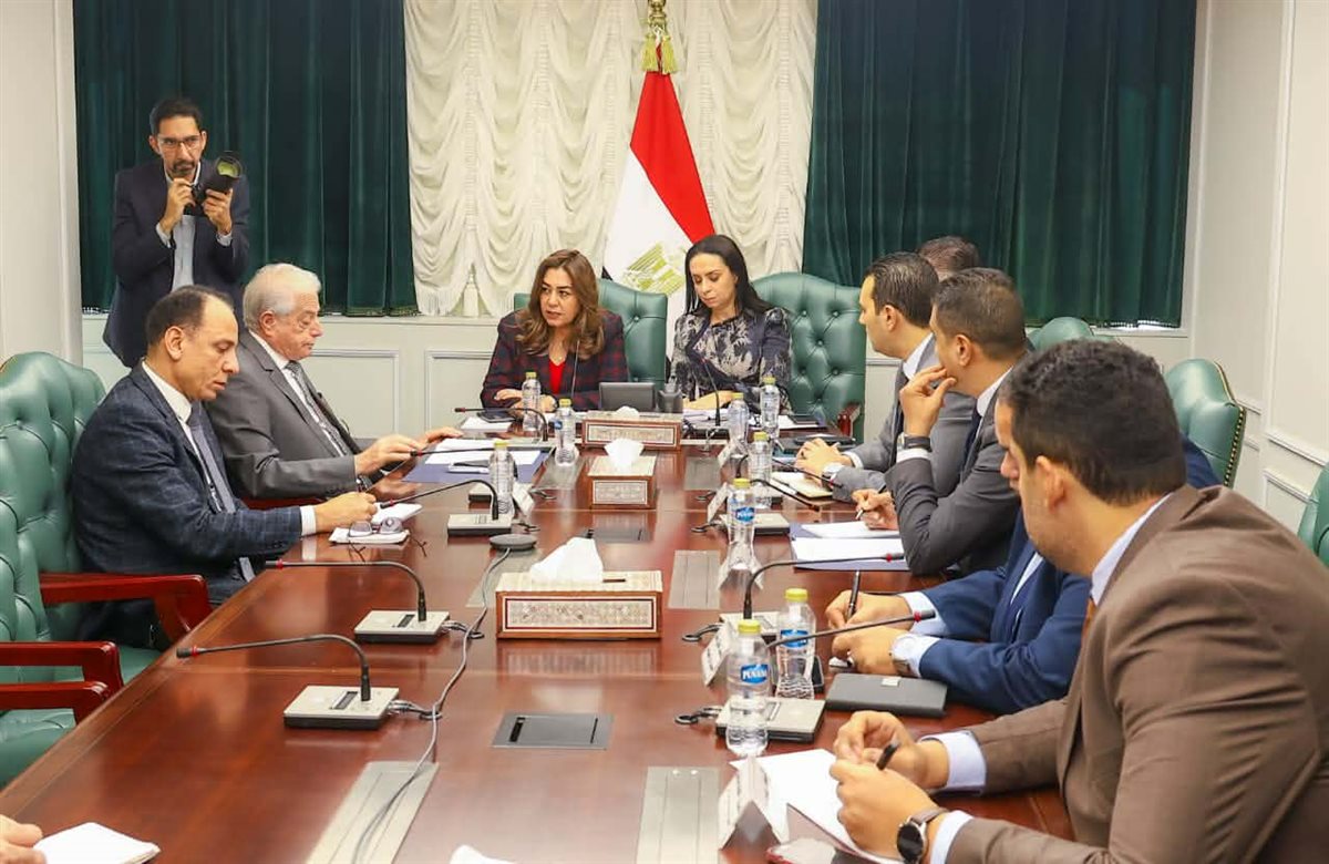 وزيرتا التضامن والتنمية المحلية ومستشار رئيس الجمهورية يبحثون إقامة مهرجان للحرف التراثية &nbsp;