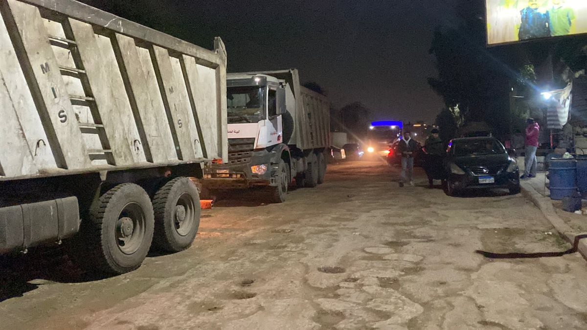 رفع 1200 طن مخلفات هدم بمحيط المنطقة الأثرية بالهرم&nbsp;