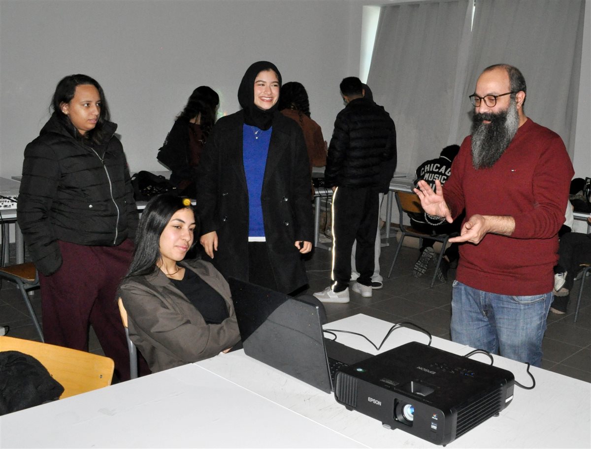 طلاب العلوم التطبيقية بالجامعة الالمانية ينظمون معرضا للرسوم المتحركة التفاعلية