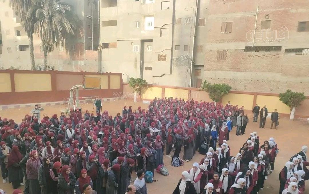 انتظام الدراسة بمدرسة ثانوية بالشرقية،فيتو