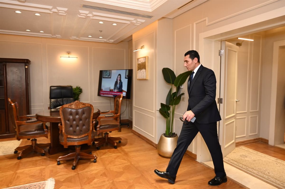 بعد أدائه اليمين الدستورية، جوهر نبيل يصل وزارة الشباب والرياضة ويبدأ مهام عمله&nbsp;