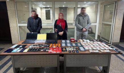 ضبط تشكيل عصابي متورط في الاحتيال الإلكتروني على المواطنين عبر تطبيق 