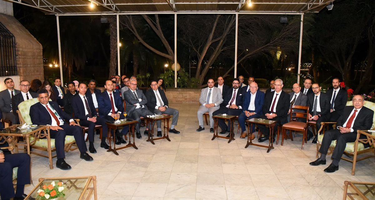 وزير الخارجية مع الجالية المصرية في إثيوبيا