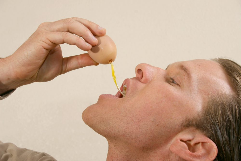 مخاطر تناول البيض النيىء&nbsp;