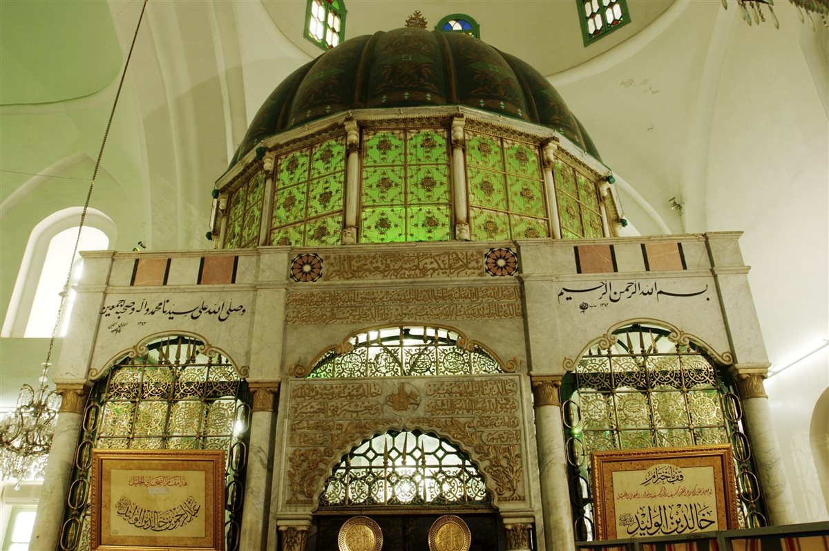 جامع خالد ابن الوليد الذى دفن فيه بحمص
