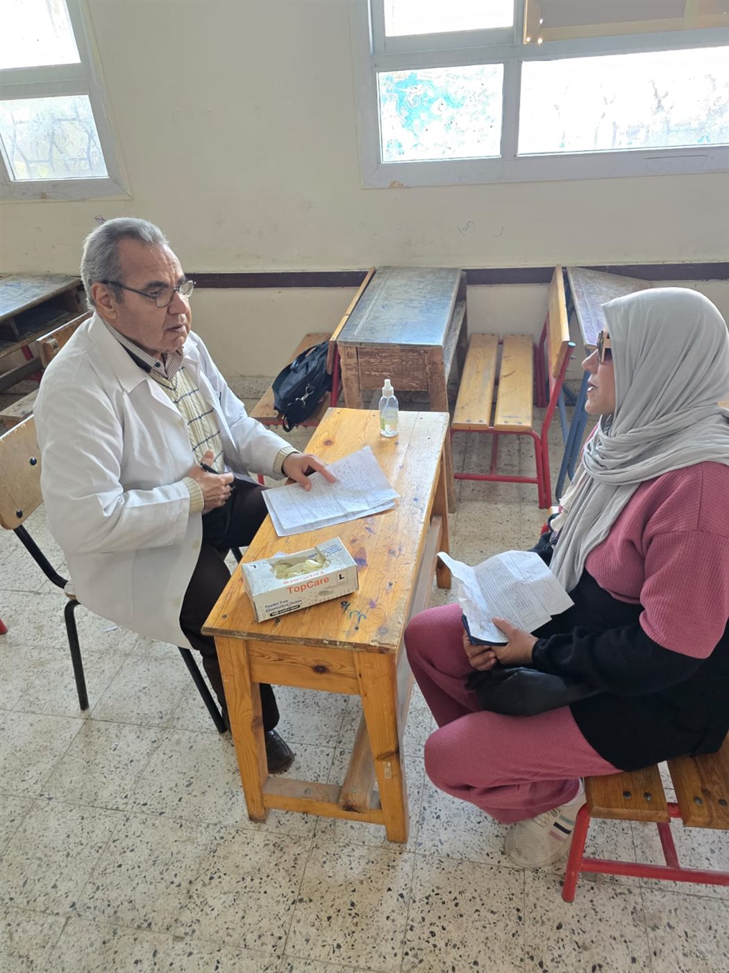 جانب من القافلة، فيتو