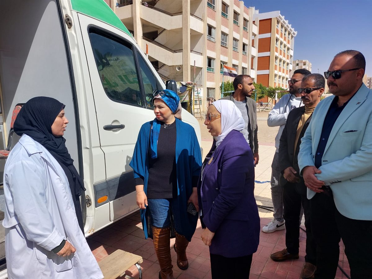 جانب من القافلة، فيتو