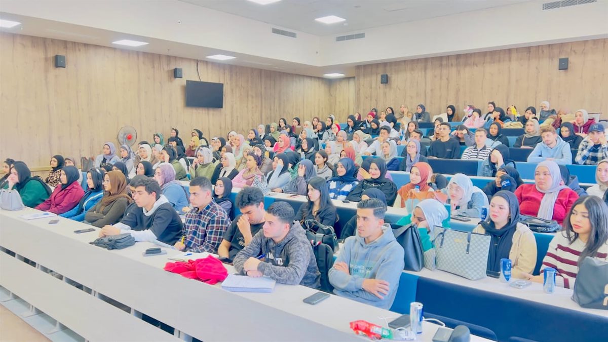 جانب من فاعليات الندوة، فيتو