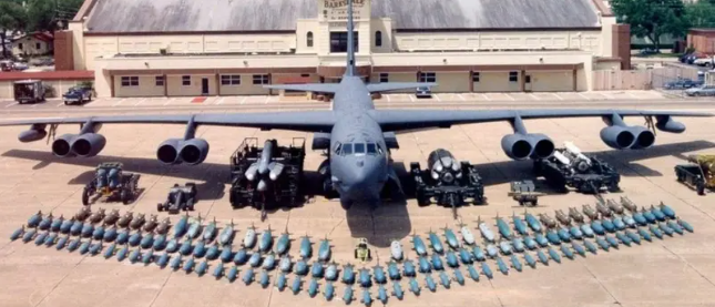 قاذفات استراتيجية طراز B-52، فيتو&nbsp;