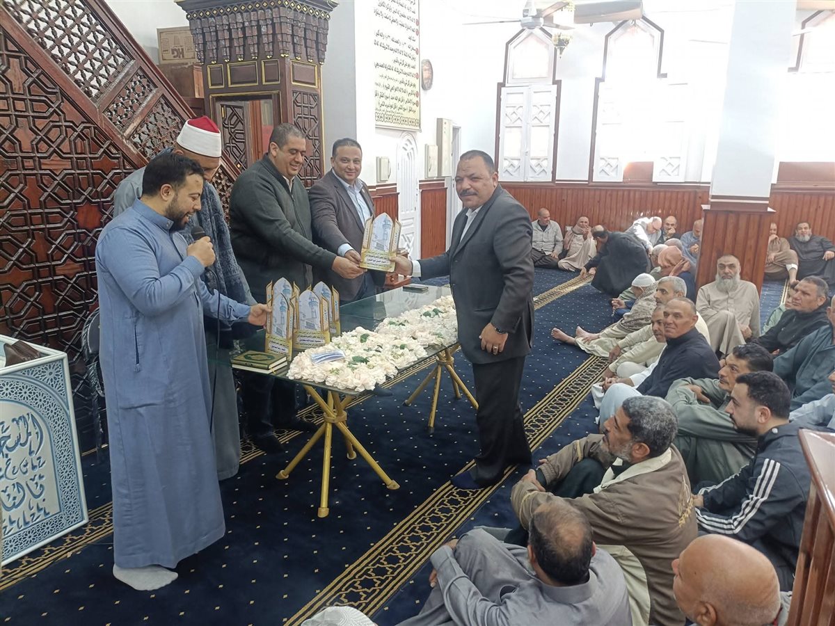 تكريم حماة بيوت الله بمركز فارسكور