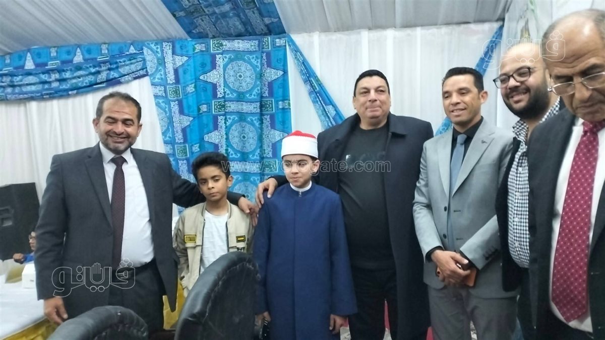 بحضور القلاجي والحصافة.. رجل أعمال يهدي 4 رحلات عمرة بالخيمة الرمضانية،فيتو