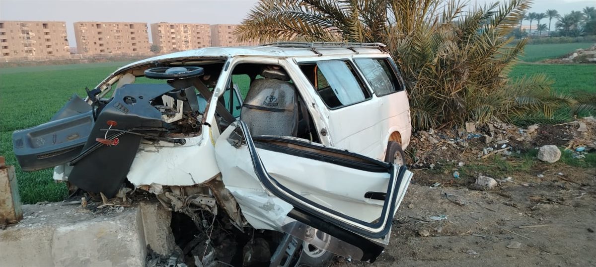انقلاب سيارة علي الطريق الزراعي، فيتو