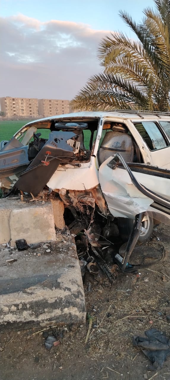 انقلاب سيارة علي الطريق الزراعي، فيتو