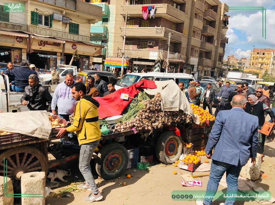 ازالة الاشغالات من شوارع الزقازيق -فيتو