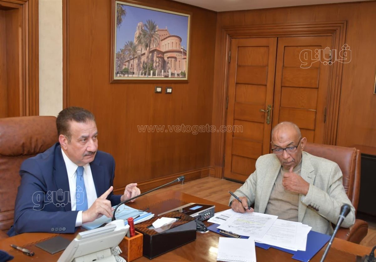 محافظ بورسعيد يناقش موقف تراخيص المحال العامة، ڤيتو