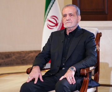 الرئيس الإيراني مسعود بزشكيان، فيتو