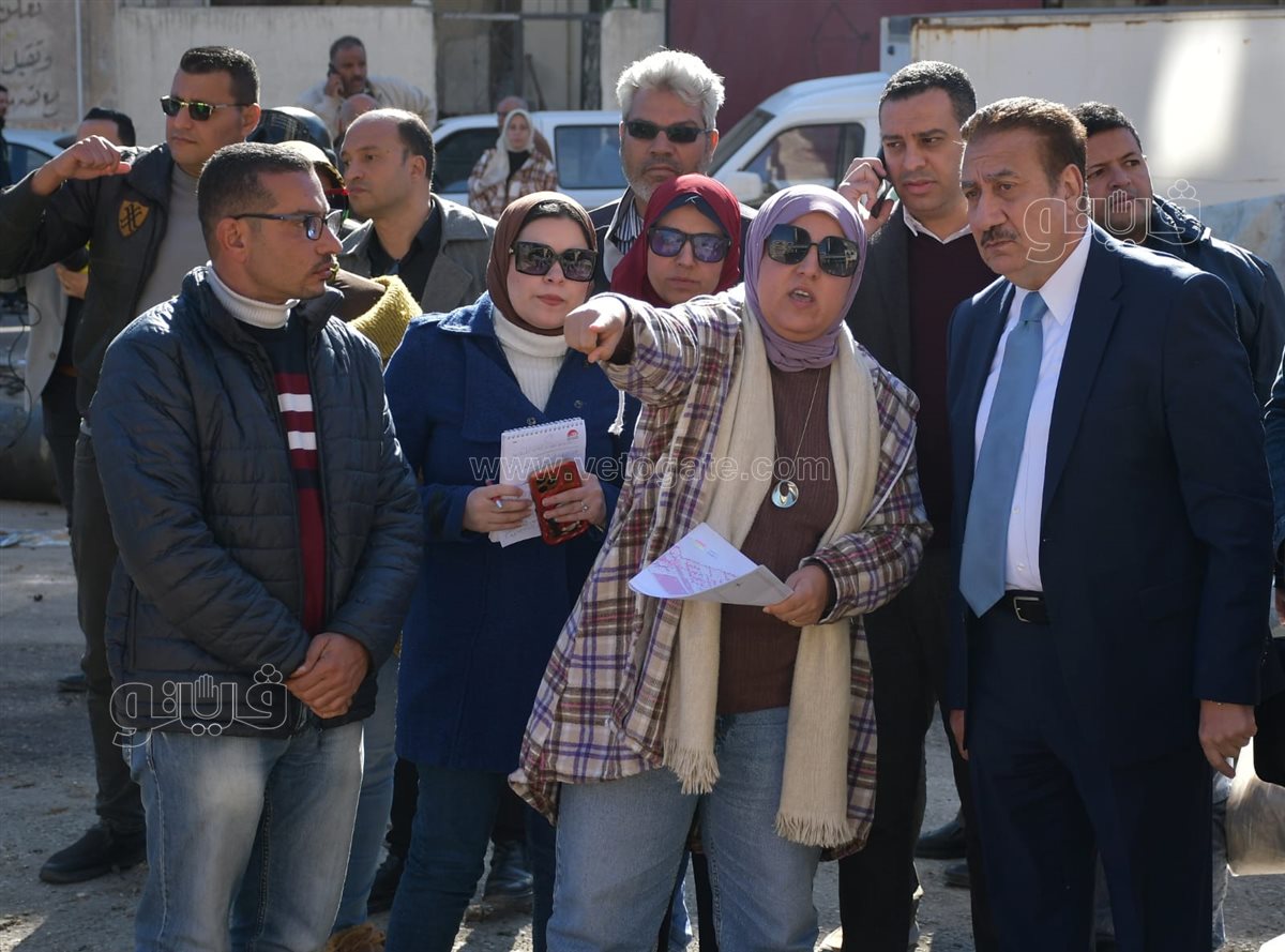 محافظ بورسعيد يتابع العمل في مشروع شبكات انحدار منطقة عثمان بن عفان، ڤيتو
