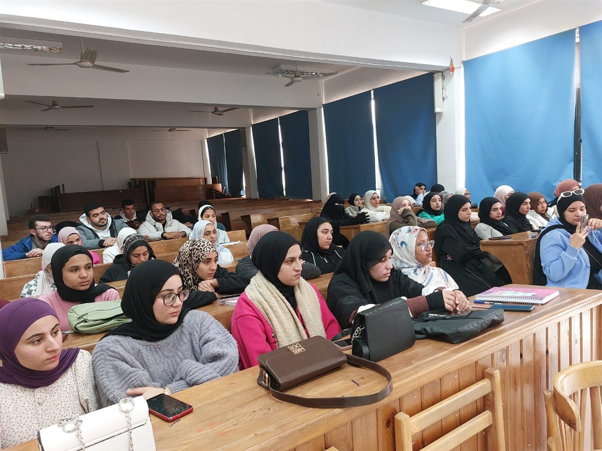 جانب من فاعليات الندوة، فيتو