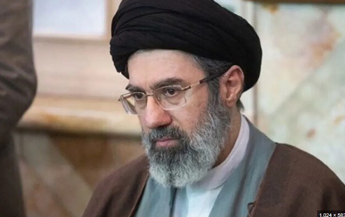 مجتبى خامنئي، فيتو&nbsp;