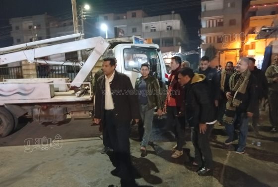 لافتات جديدة بزيادة تعريفة الركوب (2)