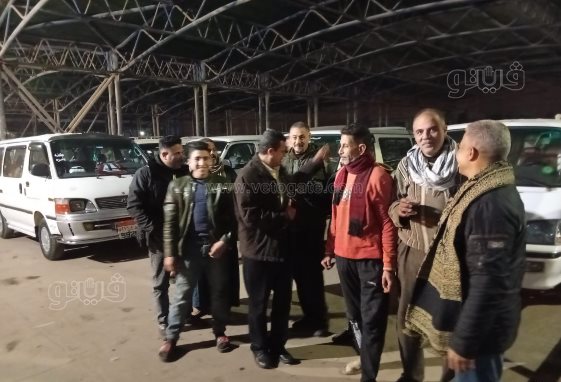 لافتات جديدة بزيادة تعريفة الركوب (5)