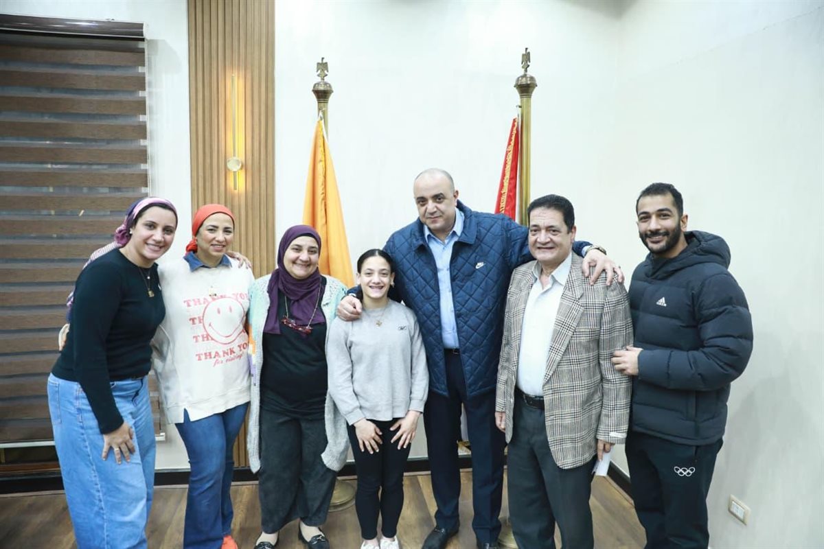 مجلس الشمس يتعاقد مع ثلاثي الجمباز الفني