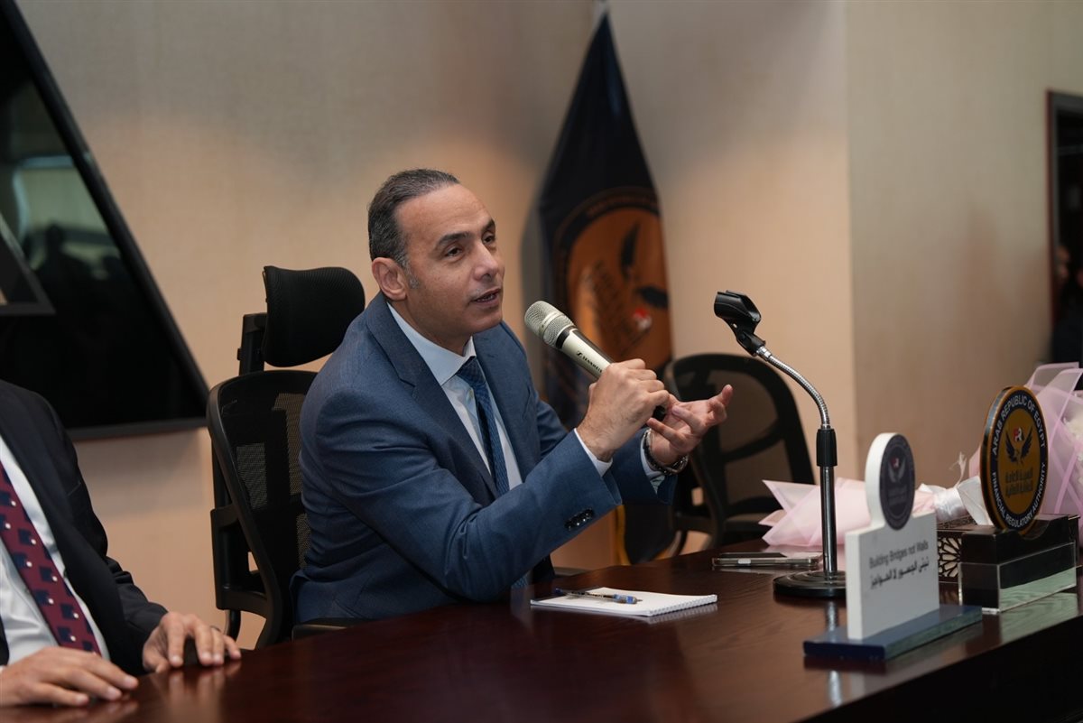 &nbsp;الدكتور إسلام عزام، رئيس <a href=