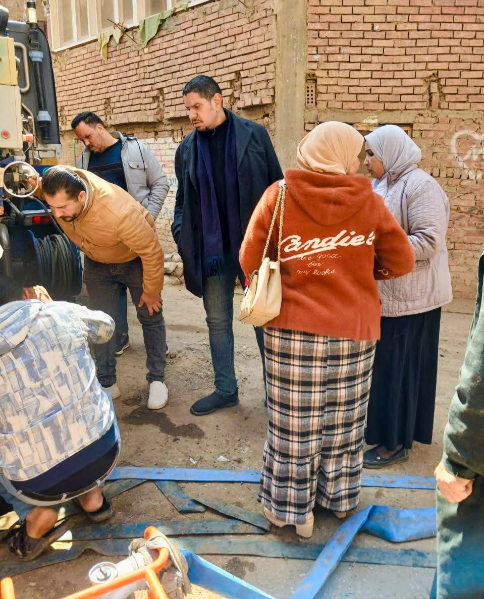 رئيس مياه السنطة يتابع إصلاح عطل الصرف الصحي بقرية الرجبية&nbsp;
