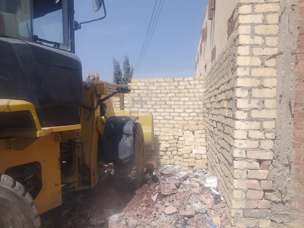 جانب من أعمال الإزالة،فيتو