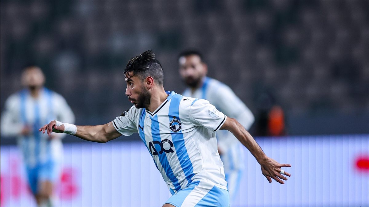 فريق بيراميدز، فيتو