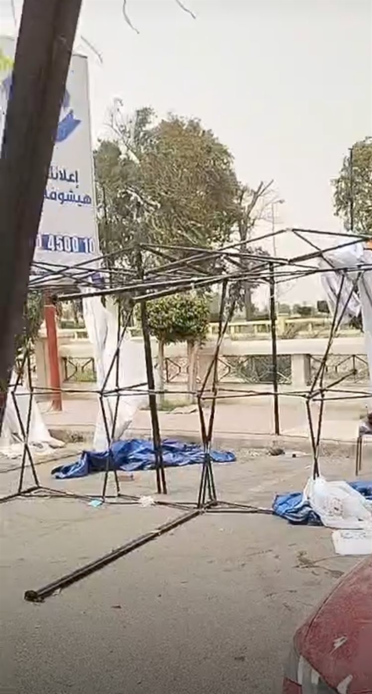 العاصفة التاربية تتسبب في تدمير بازار بالإسماعيلية، فيتو