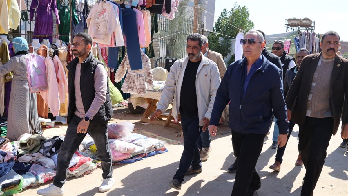 جانب من جولة محافظ الإسماعيلية، فيتو
