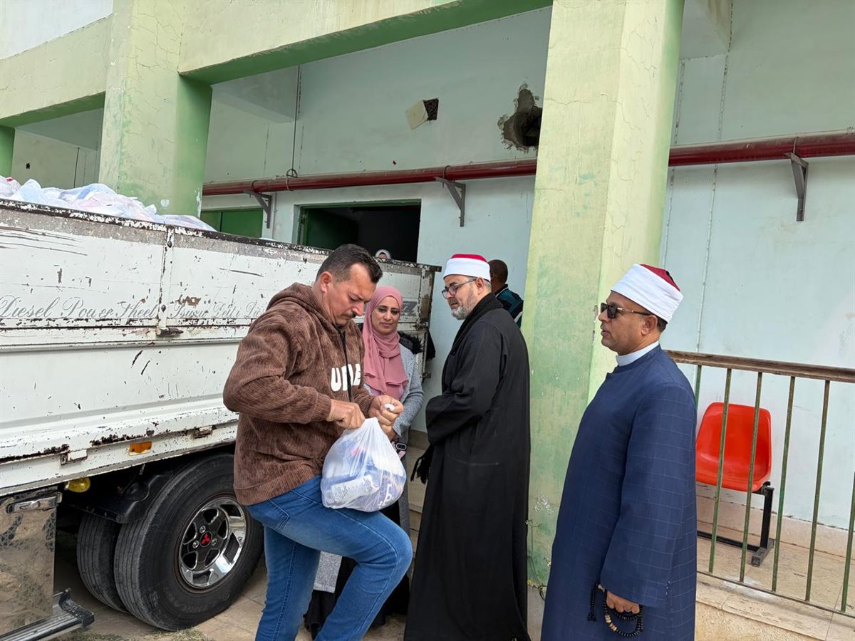 جانب من مراسم الاستلام،فيتو