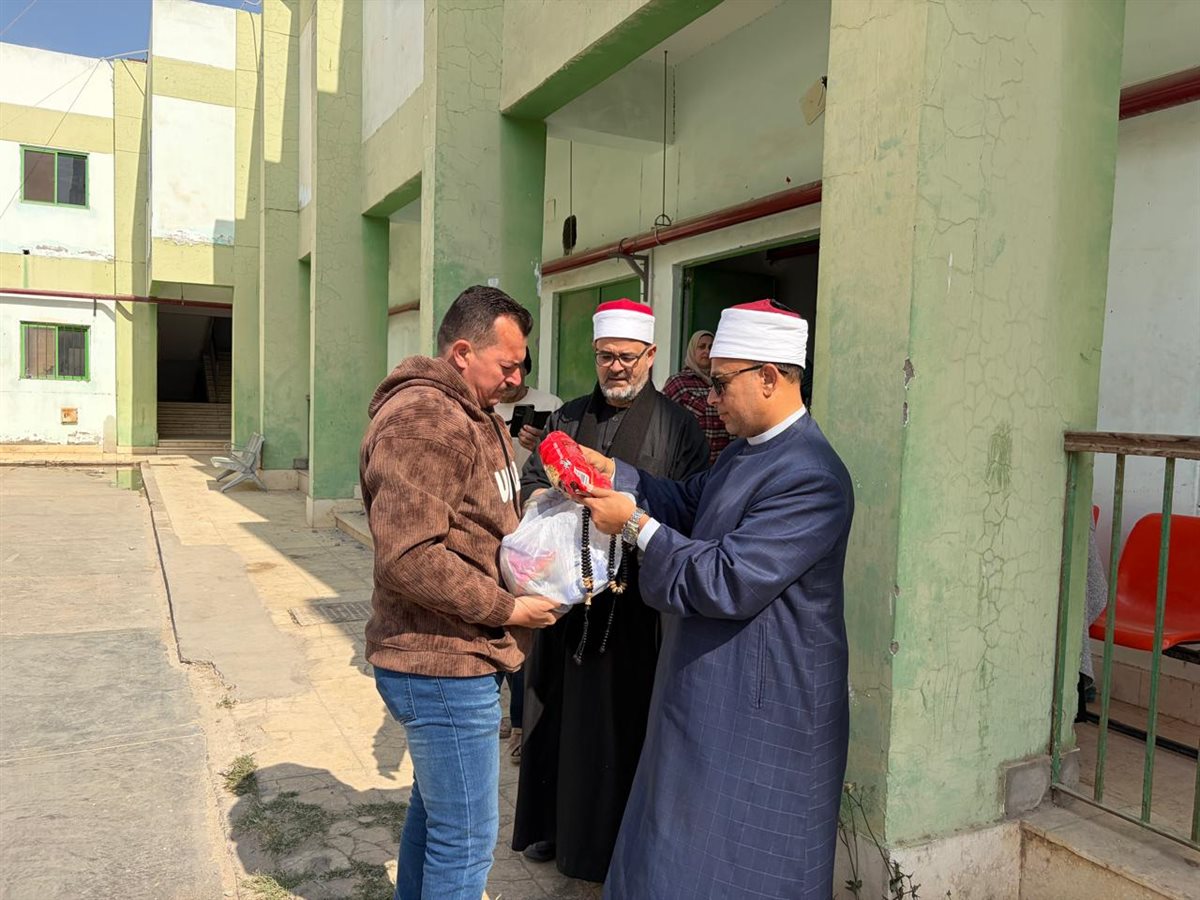جانب من مراسم الاستلام،فيتو