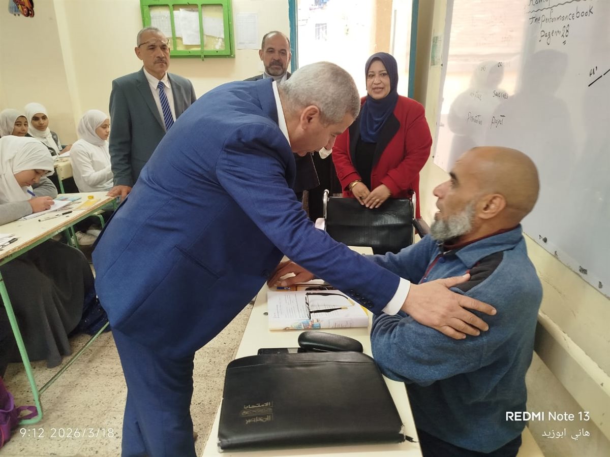 اجتماع وكيل وزارة التعليم بالشرقية مع زيارته ل4 مدارس