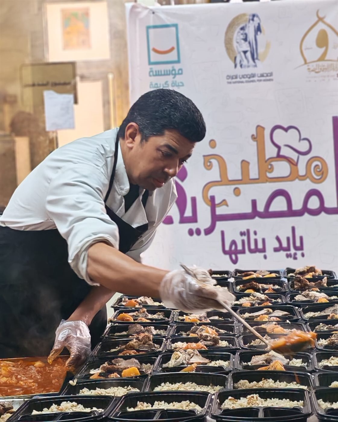 جانب من أعمال مطبخ المصرية،فيتو