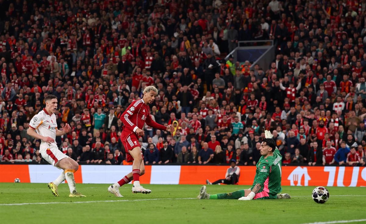 مباراة ليفربول وجالطة سراي في دوري أبطال أوروبا