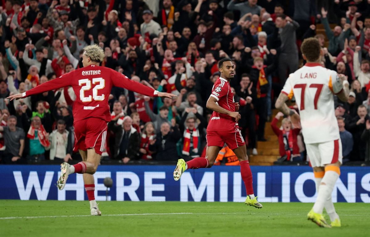 مباراة ليفربول وجالطة سراي في دوري أبطال أوروبا