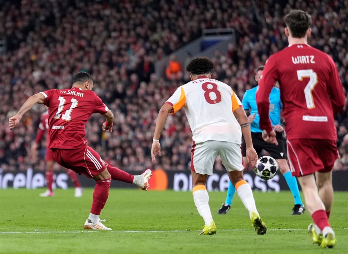 مباراة ليفربول وجالطة سراي في دوري أبطال أوروبا