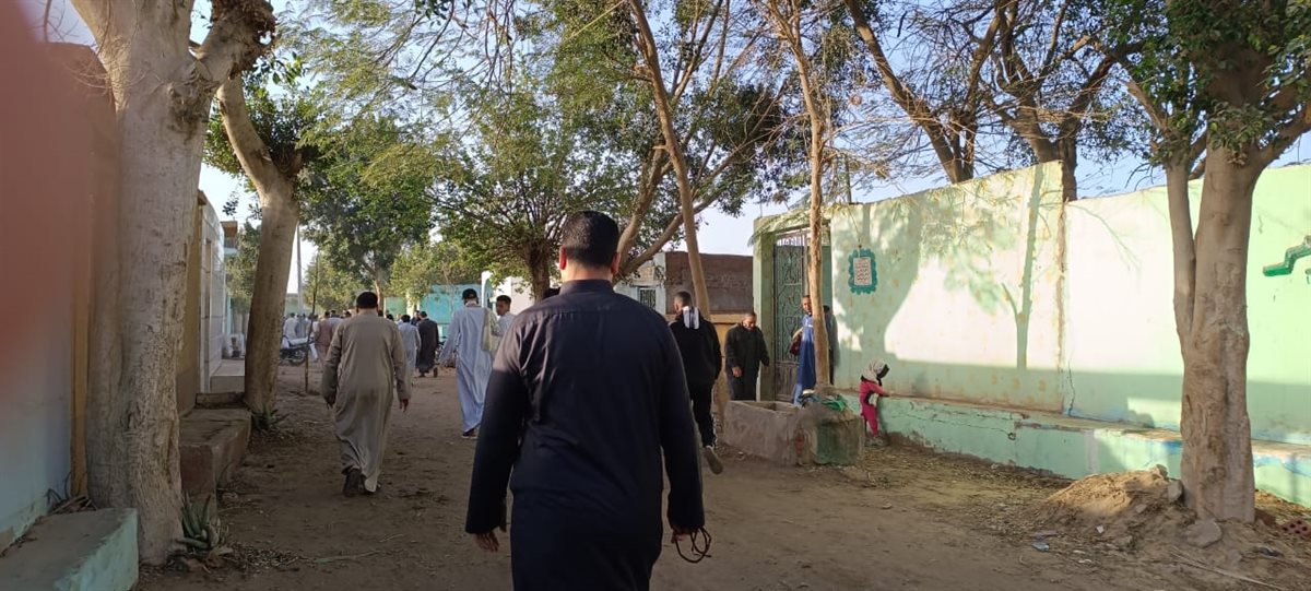 زيارة المقابر في عيد الفطر بالقليوبية، فيتو