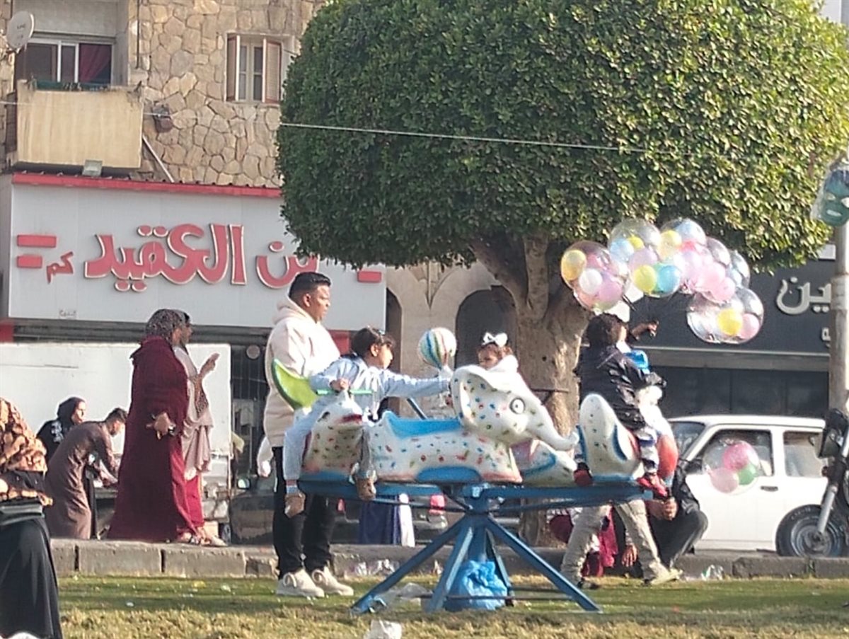 إقبال الأطفال على الألعاب، فيتو