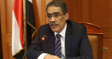 وزير الدولة للإعلام يثير الجدل بتصريحات رغيف العيش، فيتو