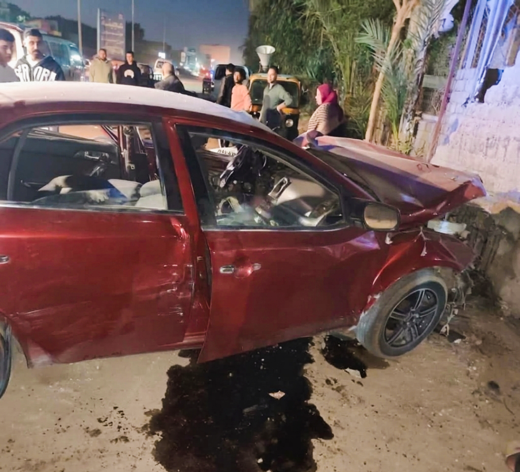 إصابة 3 أشخاص بينهم حالة خطيرة في تصادم مروع خلال زفة عروسين بطريق طنطا الزراعي