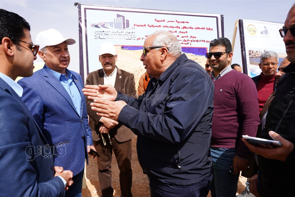محافظ مطروح يوجه بتشغيل النصف الخرسانى لطريق سيوة&nbsp;