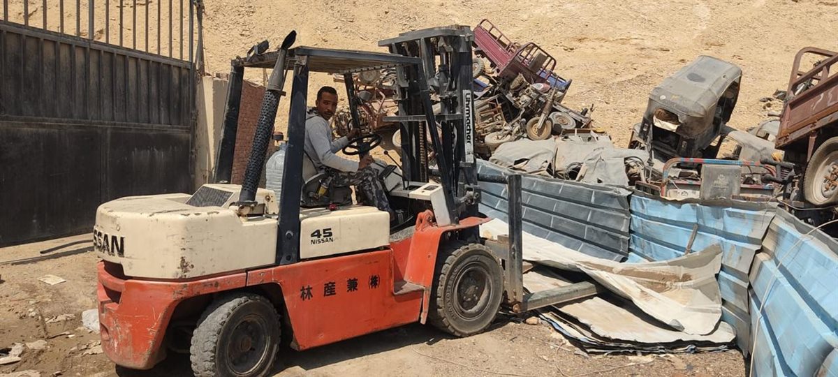 بدء إخلاء ونقل حضانة إيواء السيارات بمحمية وادي دجلة، فيتو