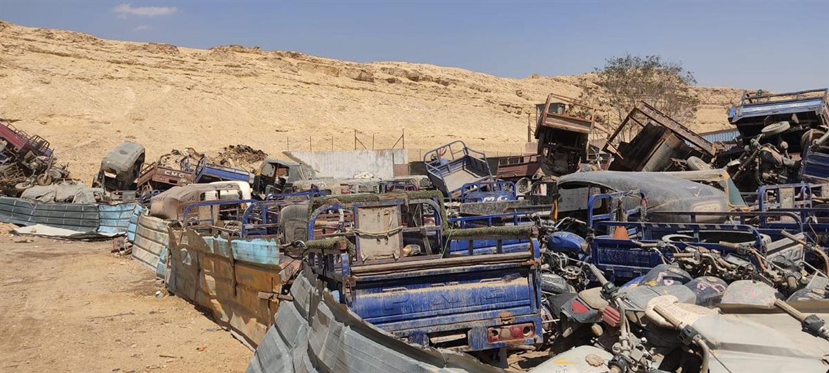 بدء إخلاء ونقل حضانة إيواء السيارات بمحمية وادي دجلة، فيتو