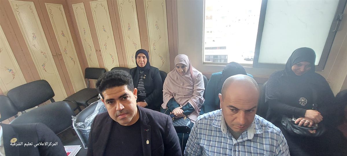 وكيل تعليم الشرقية يلتقى بمديرى مدارس المبادرة الرئاسية - فيتو