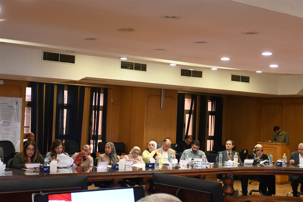 &nbsp;اجتماع مجلس إدارة مستشفيات جامعة القاهرة
