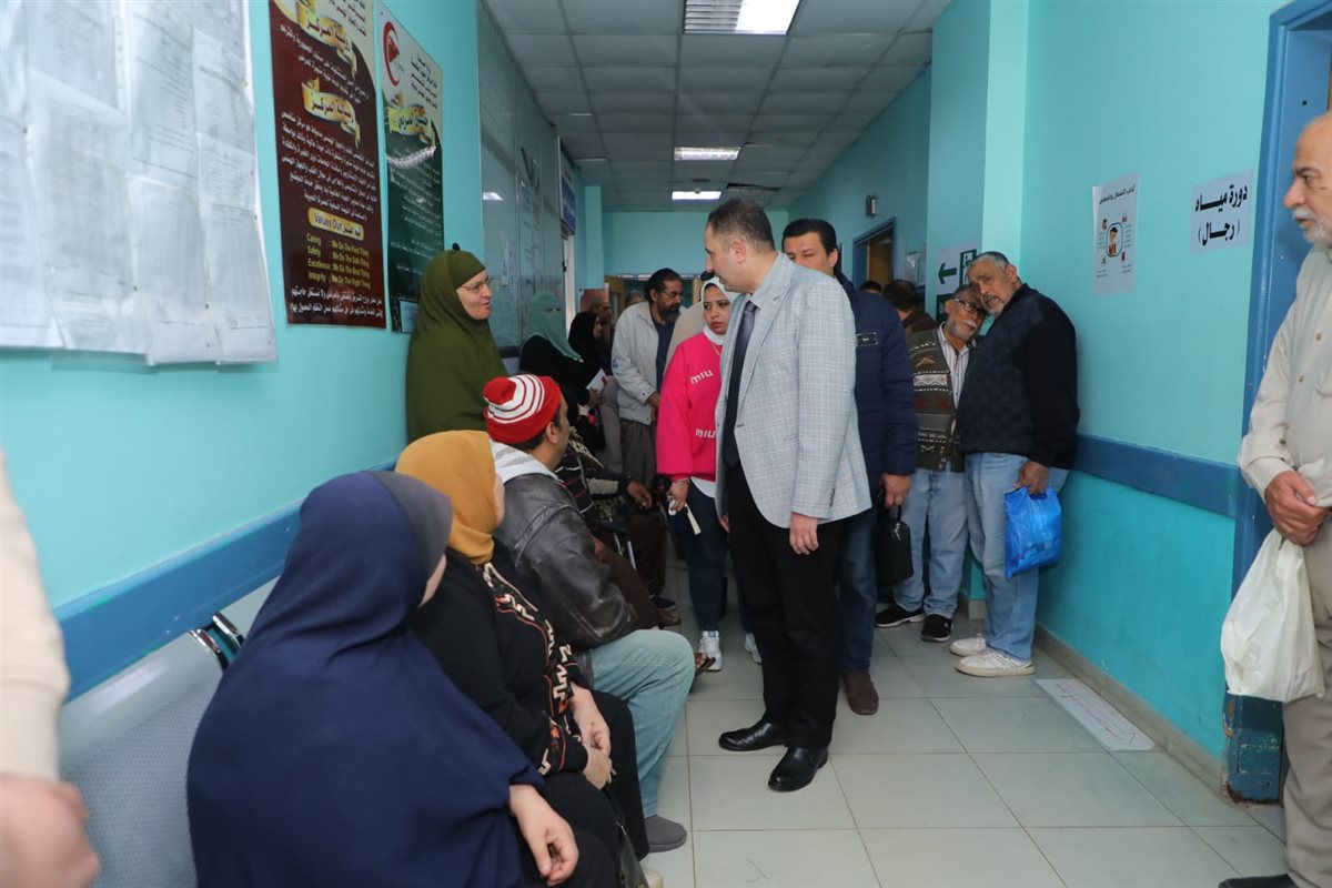 ​محافظ دمياط يفاجئ مركز القلب والجهاز الهضمي بزيارة لمتابعة الخدمات الطبية