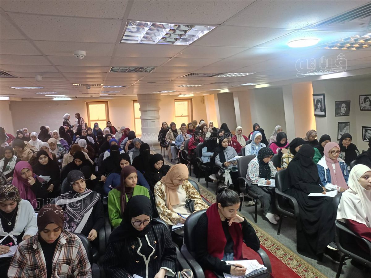 إقبال كثيف على المراجعات النهائية للثانوية العامة بمطروح&nbsp;